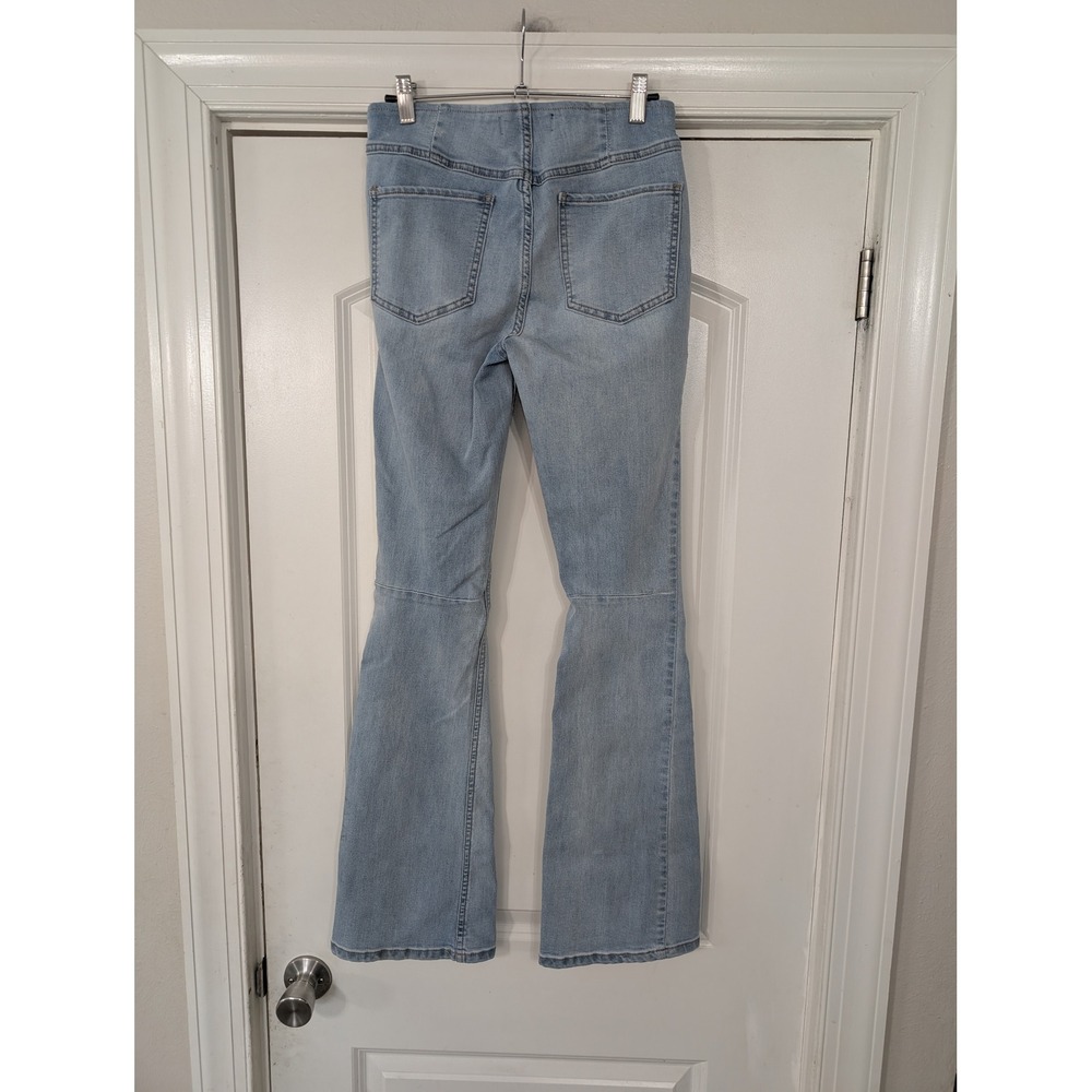 We The Free Flare Jeans Pants Sz 28 Light Wash Denim Stretch Pull On 70s retro - Picture 6 of 8